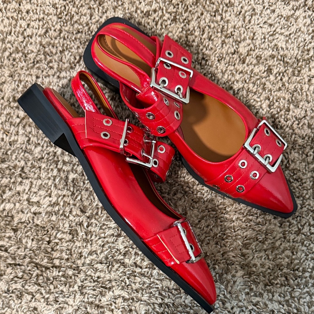 Stylish Red Buckle Slingback Flats